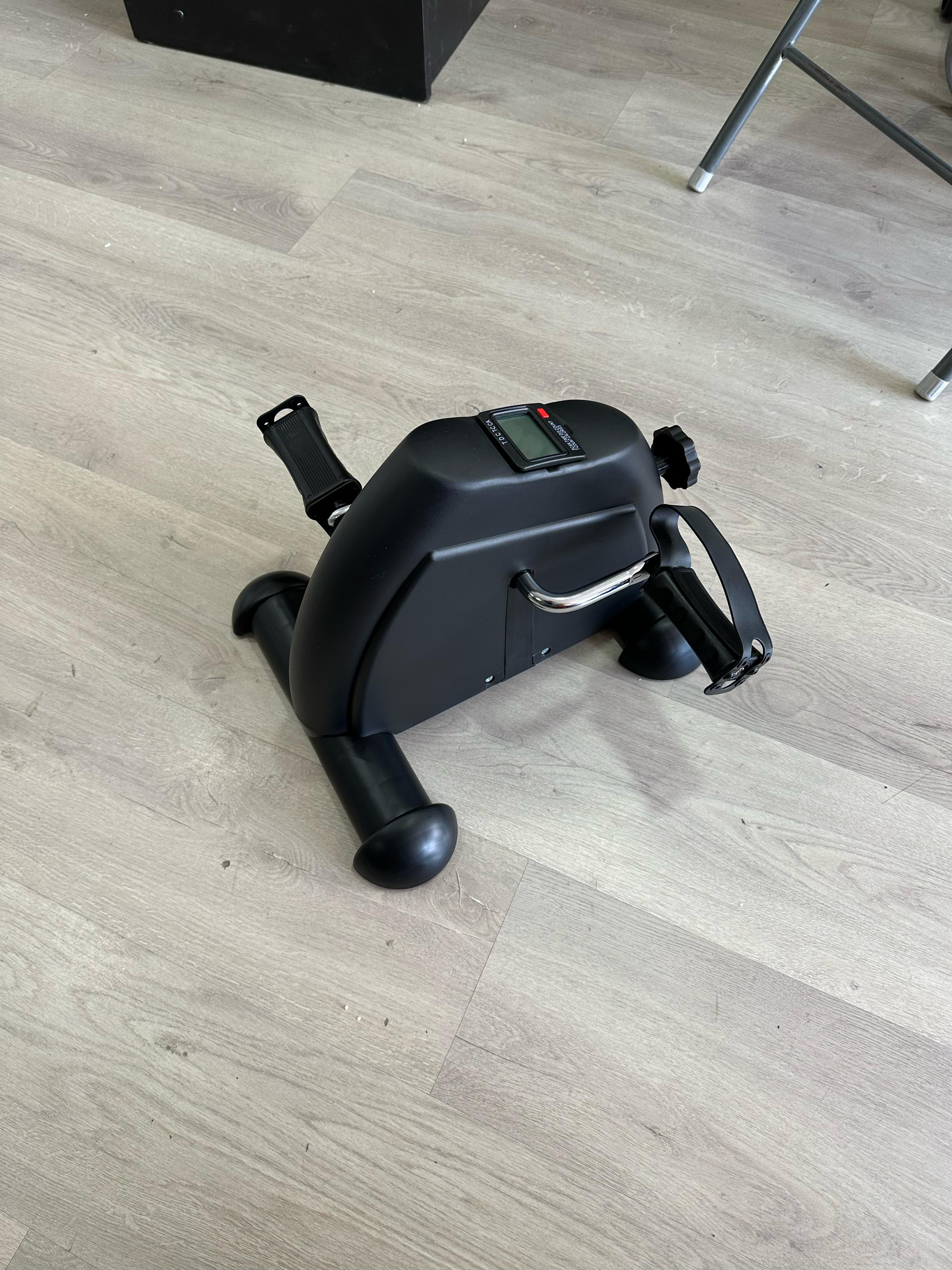 Pedal Ejercitador c/ Panel Digital